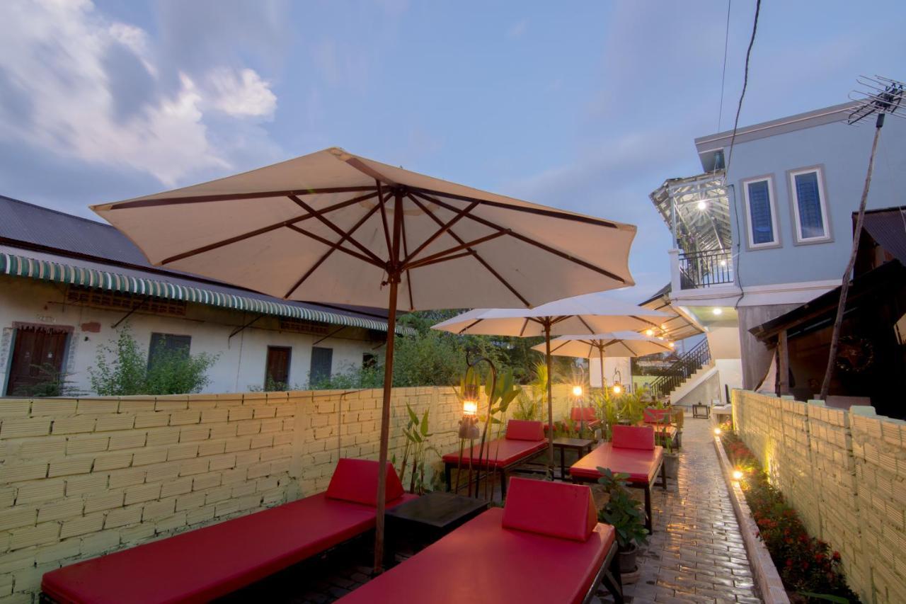 Relax Resort Angkor Villa Siem Reap Exterior photo